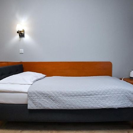 Bed and Breakfast Fotex Ząbki Exterior foto