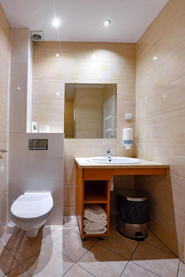Bed and Breakfast Fotex Ząbki Exterior foto